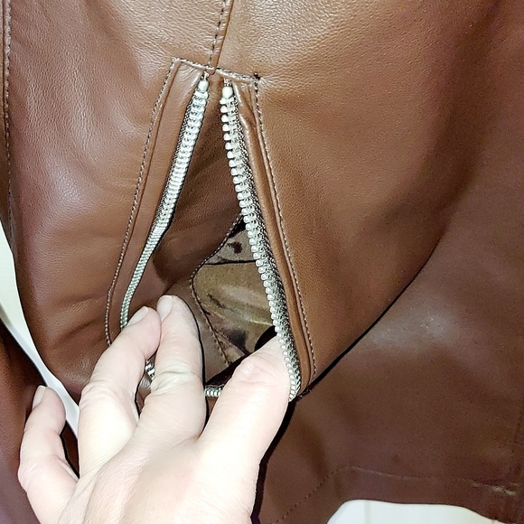 a.n.a Women's faux Leather Jacket In Brown SZ L - Picture 6 of 7